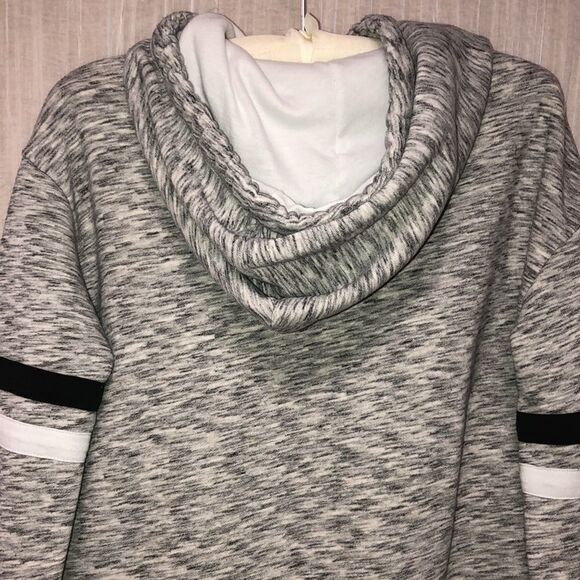 Hollister S LA Gray Silver Hooded Sweatshirt - Picture 4 of 11